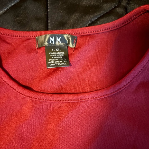 Love Red Workout Crop Top and Leggings Set Size L/XL - Picture 3 of 5